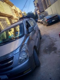 ستاركس مفتوح 2009 رقم بغداد للبيع 11 راكب السياره بيها مكينه جديده كير...