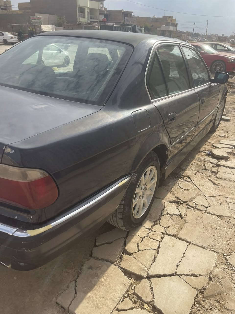 السلام عليكم
للبيع 
بي ام خفاش 30 8v
مديل 94
رقم واسط ال27
السياره جاهزه 
حداديه
تبريد ثلج
تخم تاير
باتري
برده خلفيه
دبل جام
مكينه كير
السيارة عوزه صبع 
 السعر 48وبيه مجال
مكان السياره ديوانيه
***********
***********
