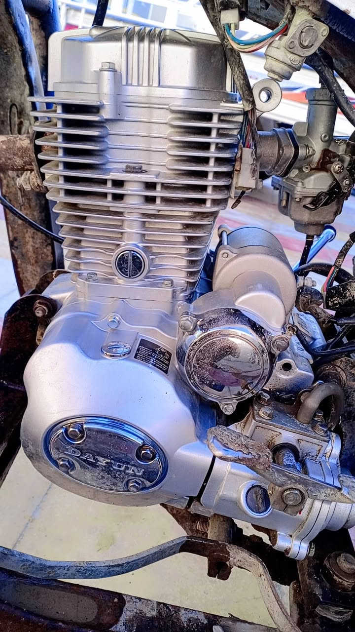 سلام عليكم ستوته للبيع موديل 2020 محرك جديد كارتون اكسل جديد كير بوكس جديد بدي سمكره جديده ضفيره جديده سكنات اشاير لايت امامي كلهه شغاله  شرط ما ناقصه اي شي (((سعر مليون و 900))) وبيه مجال وبيكم خير وتدللون وهاذا رقمي ***********  ما متواجد خاص فقط اتصال ❤️
