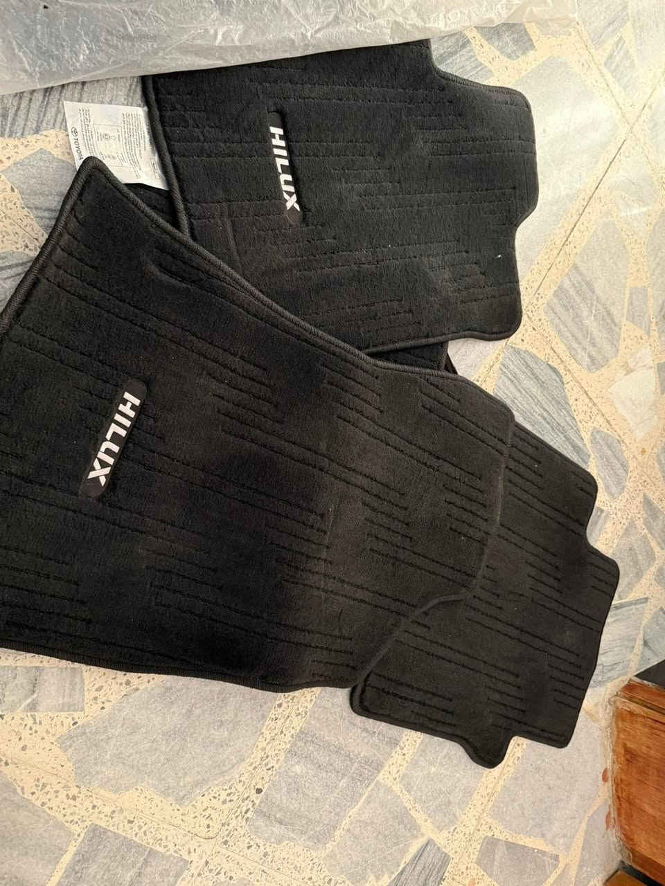 للبيع
متوفره أرضيات ادفنجر ٢٠٢٤ مال شركه اصليه زيرو للبيع
مثلثومقياس ضغط ايطارات اصليه شركه ساز  
رقم الهاتف 
***********
