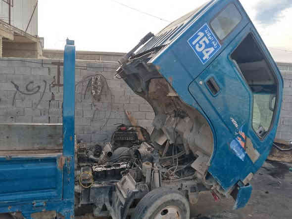 السلام عليكم فحل للبيع 2001 سياره نظيفه رقم انجليزي باسمي ماكينه جديده رقم  مكان بغداد مدينه الصدر الارفلي  الهاتف*********** السعر 63
