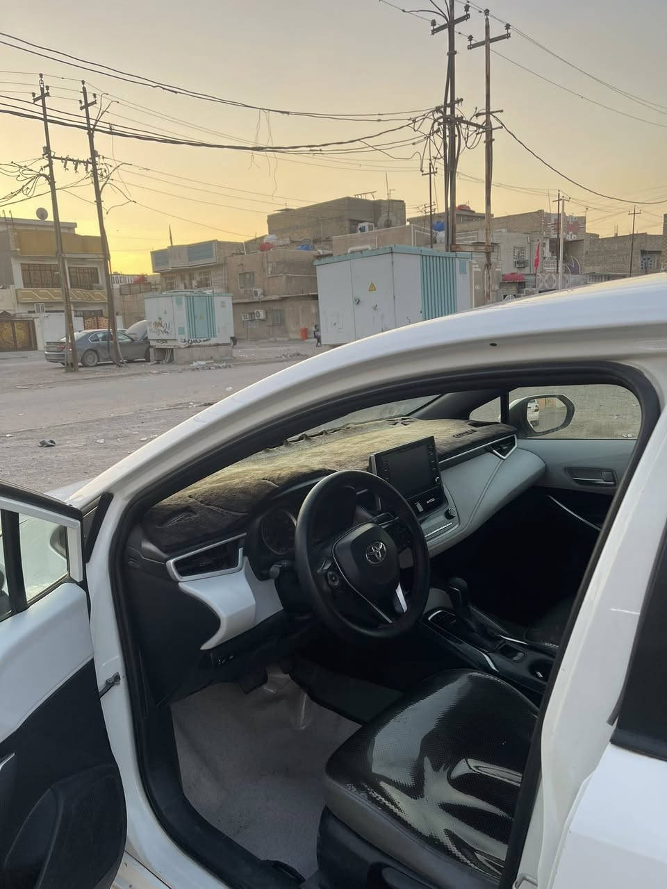 سلام عليكم كورلا٢٠٢٠مواصفاتSEبدون صبغ باردفقط مكينة١٨٠٠ألمرغوبة سيارة جديدة وبالعافية عالياخذها السعر١٣٦تلفون***********
