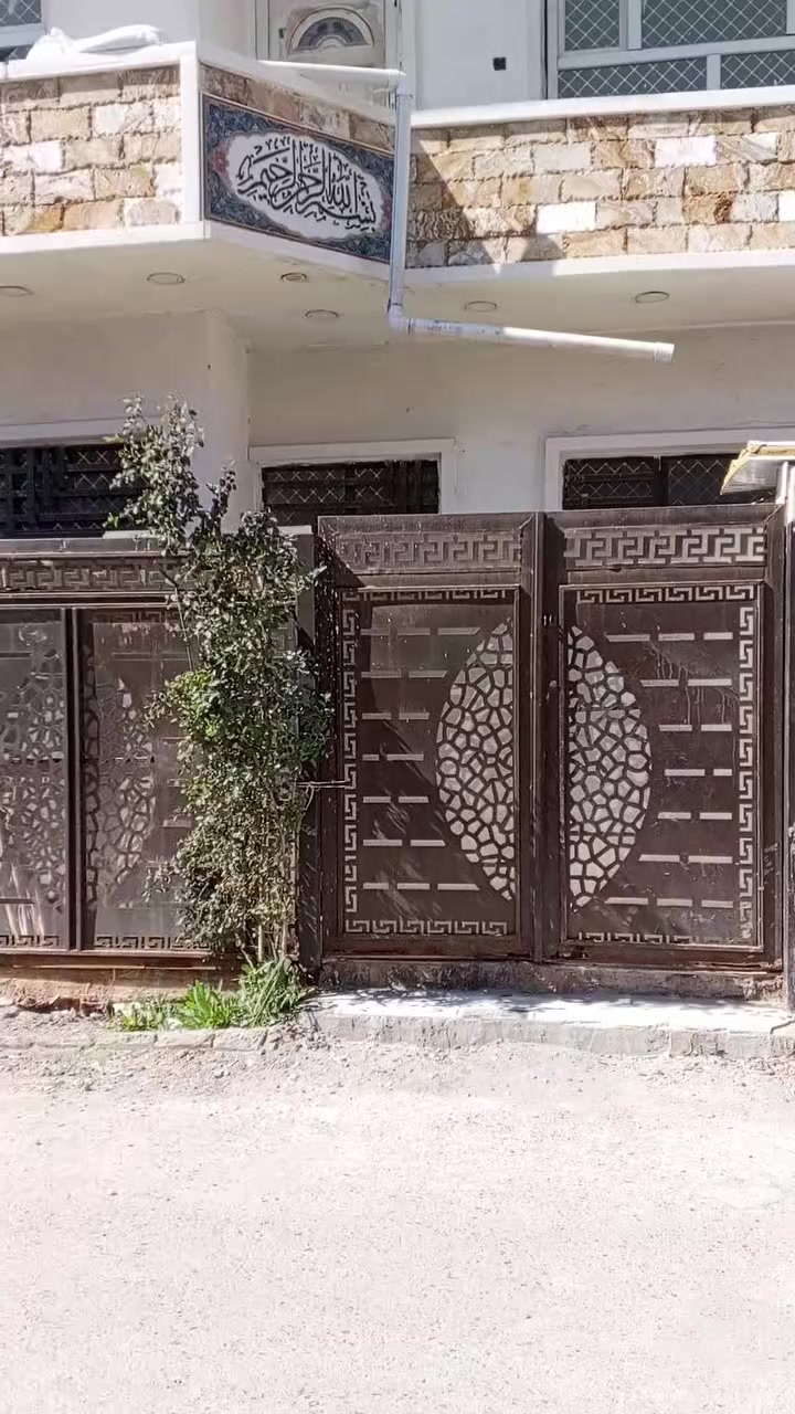 دار للايجار البو عيثه قرب المستوصف 3 نوم مدخلين عالبيت سطحين مصبوغ وجاهز صاله مطبخ  خدمات طرمه سعر الايجار 500


**إذا كنت صاحب هذا الإعلان وتريد حذفه لأي سبب، رجاءا أرسل رسالة إلى الدعم الفني**