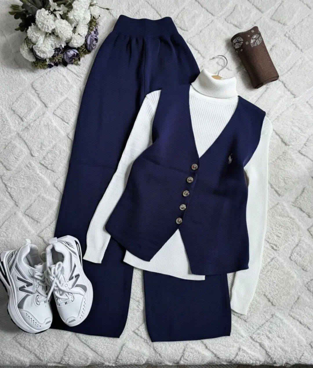 فخامه. وجمال. المديل  سوت ثلاث  قطع مع الهاينك روووعه 

🧶🧶نوع الخامة تريكو تركي  ❤️

السعر.السوت 22 ))

فري سايز


**إذا كنت صاحب هذا الإعلان وتريد حذفه لأي سبب، رجاءا أرسل رسالة إلى الدعم الفني**