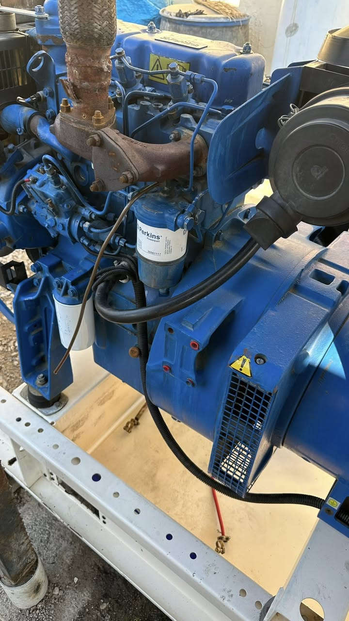 🔷نوع المحرك:بيركنز انكليزي FG WILSON 
🔷القدره:30KVA
🔷المحرك:بستم /91.5
🔷نوع الملف:لوري سومر فرنسي 🇫🇷
🔷مع سسستم بروتكشن كامل للحمايه 
🔷مع خزان وقود 
🔷لمعرفة السعر الاتصال او المراسلة واتساب على :-
🔷☎️رقم الهاتف:0️⃣7️⃣7️⃣1️⃣0️⃣7️⃣4️⃣3️⃣7️⃣4️⃣4️⃣


**إذا كنت صاحب هذا الإعلان وتريد حذفه لأي سبب، رجاءا أرسل رسالة إلى الدعم الفني**