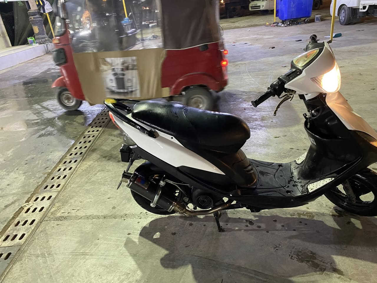 اسلام عليكم دراجه ماكس عدله للبيع دراجه نضيفه كلشي مابيهه نضيفه نفس ما واضحه بل صوره نكره سلف الدراجه ماعايزه اي شي وياهه كفرات الابلادي كامله  السعر ٤٧٥ اوبيه مجال قليل اي استفسار اتصل عله هذه الرقم ***********المكان بابل الامسيب
