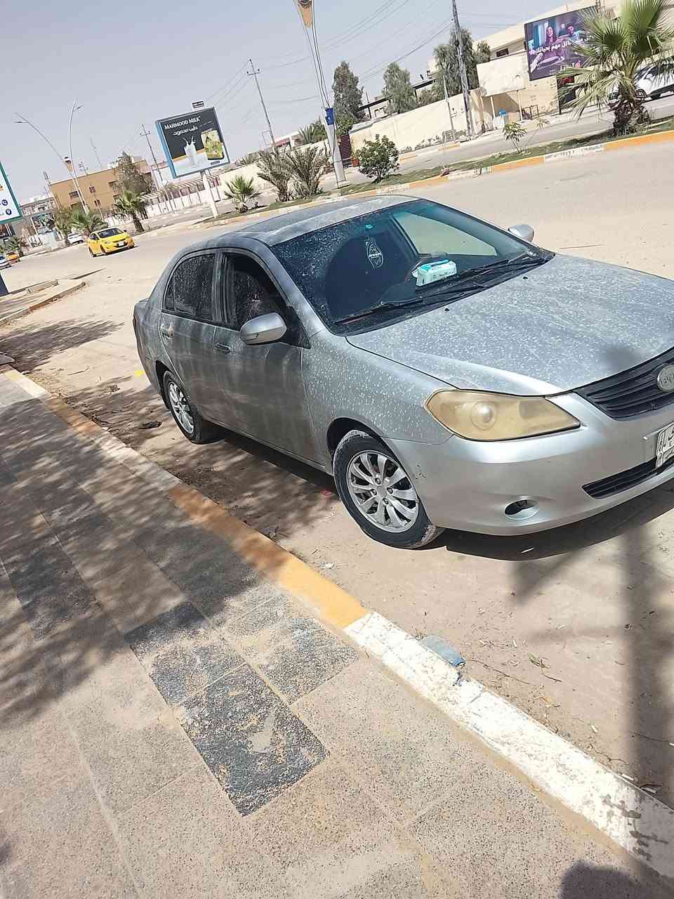 سلام عليكم بي واي ديg3 2013 رقم بغداد  كير عادي سياره بسمي سنويه ما صاقطه محرك خيط بخار  حداديه جديده مشدوده تبريد شغال كهربائيه كله شغاله مبيه اي نقص لايت زنون مكانه الديوانية الحمزة الشرقي سعر خاص او اتصال ***********
