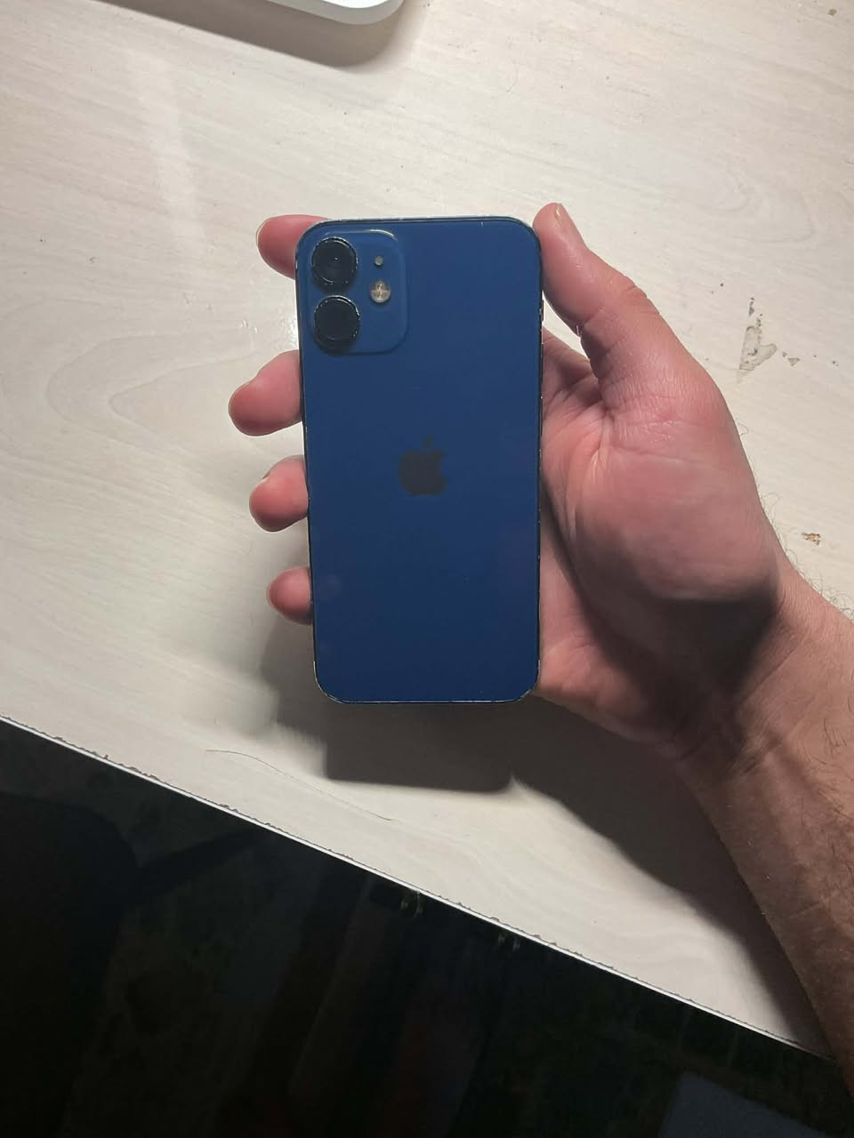 آيفون 12 مني جهاز بلادي بطاريه77 ذاكره64 السعر 260وبي مجال مكاني بغداد ***********

