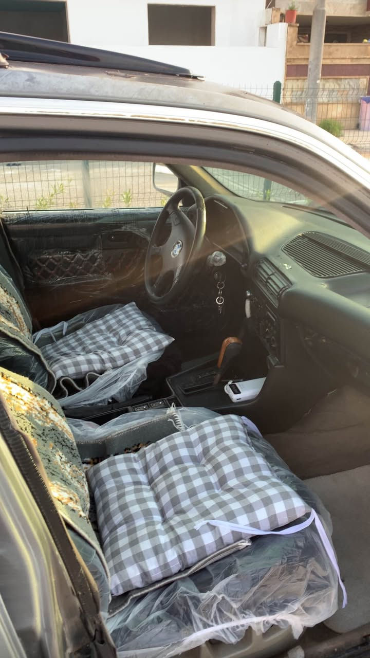 موديل ١٩٩٣
گير تيمساع
٥٤٠مكينه
گير مكينه بشرت
سنوي كه سك
گورينه وه ش ده كه م 
سعر ٢٢
وتساب فايبر*********** أربيل, العراق
