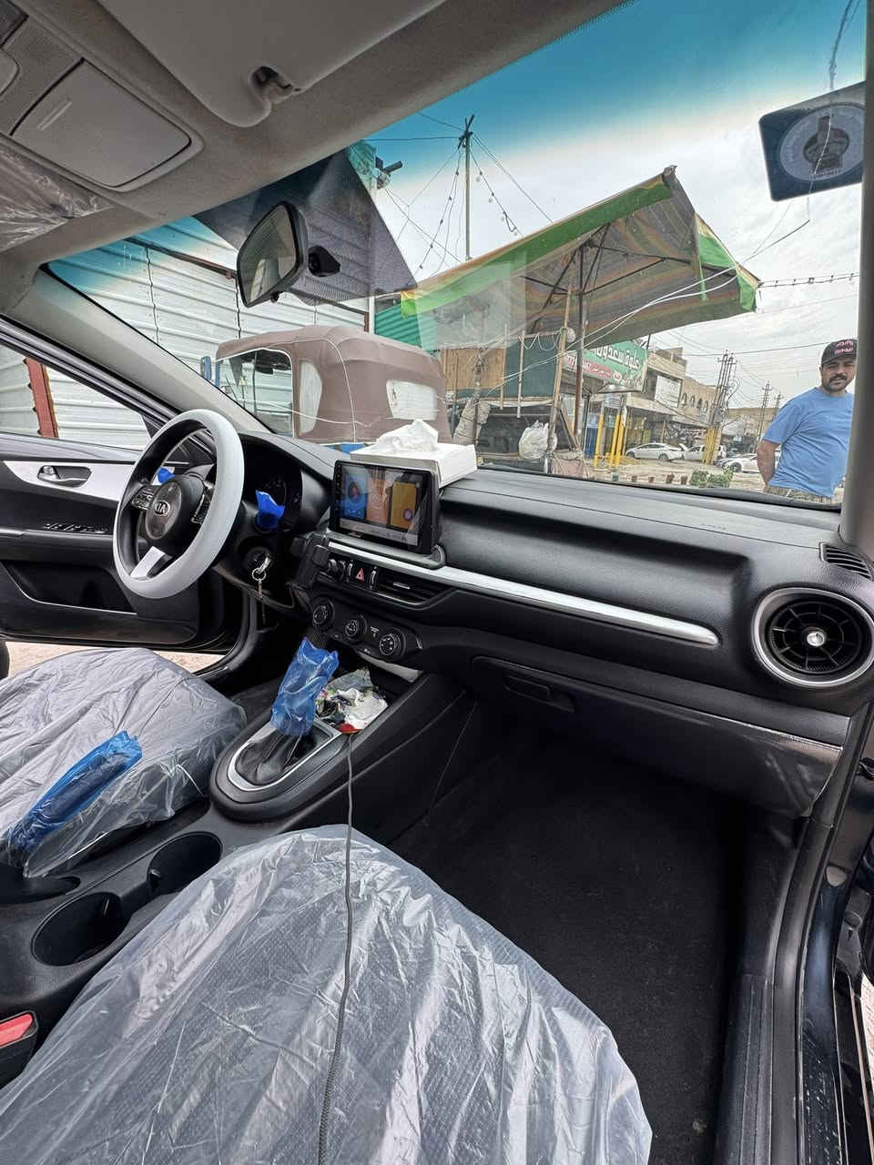 سلام عليكم
كيا سيراتو خليجي ١٦٠٠
 موديل ٢١ 
رقم بغداد بأسمي 
لون نيلي
ماشيه ١٢٦ 
بيها بارد بخشم بالجاملغ الأمامي 
 وبارد باب اليمنه عكس السايق 
وبيه صبغ بالجاملغ الخلفي وصور السونار موجوده 
مواصفات عاديه سياره جاهزه ما بيها نقص تبريد ماشاء الله كلش تمام
صدر جديد قبل اسبوع مسوي
سياره خير من الله السعر ١٤٢ وبها مجال قليل للاتصال *********** مكان السياره بغداد الدوره
