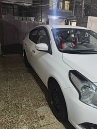 نوع السيارة وماركتها: (نيسان صني مصري)........  سنة الصنع (الموديل): (...