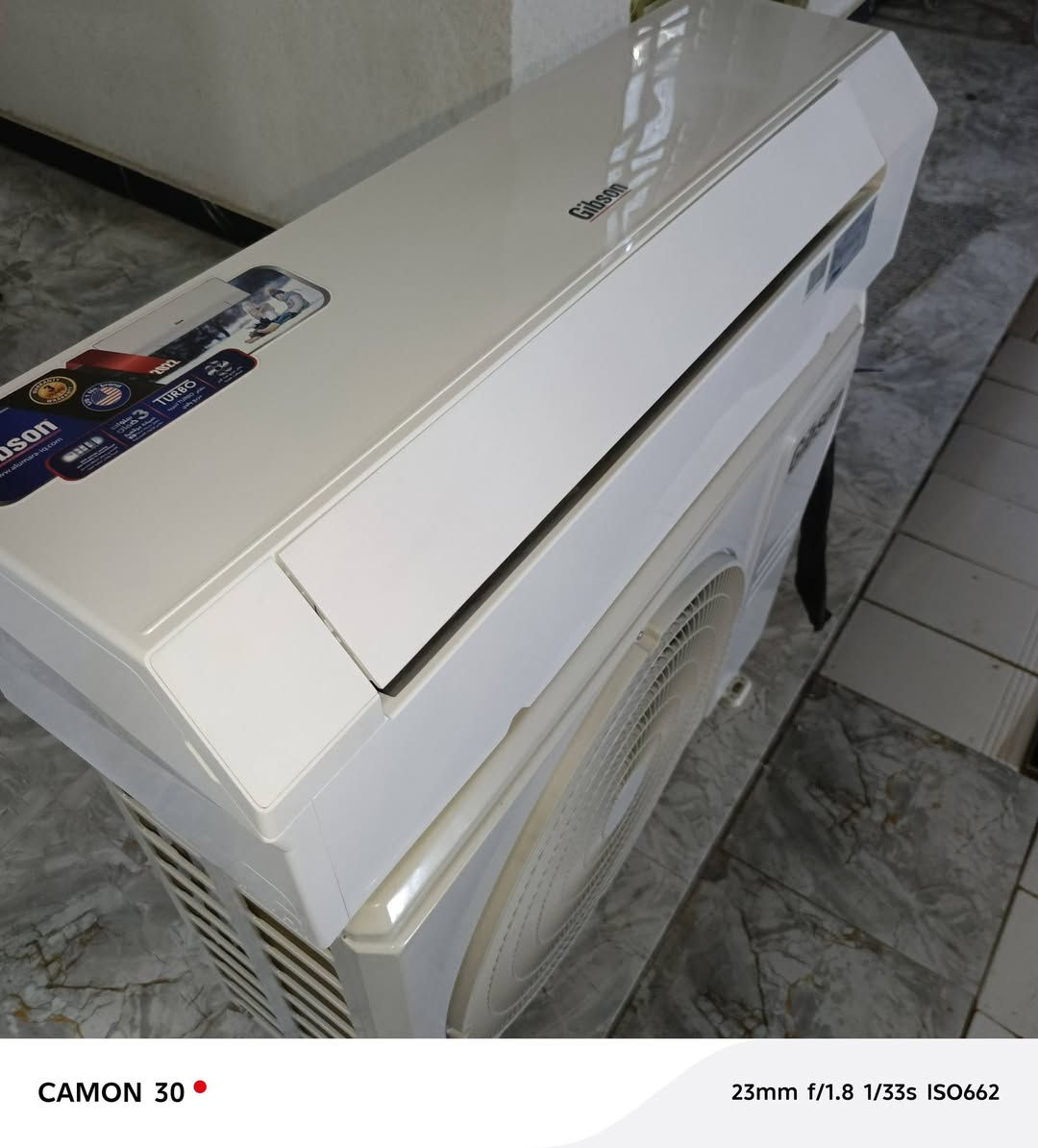 السلام عليكم سبلت طن ونص جيبسون برو الحديث اخو الجديد استخدام قليل كلش غاز الشركه تبريد ثلج❄ ما داخل تصليح نهائيا جيب وشد كله ع البلاد للاتصال ***********
