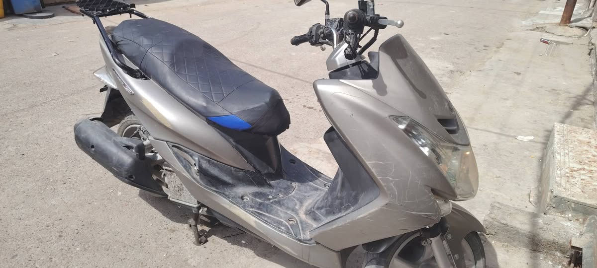 سلام عليكم ماجسته اس للبيع عنوان بغداد
الدراجه مجفته جديد وغراض تجفيت تفصيخ يعني كله اصلي  دراجه نكره سلف بكل وقت سعر 900


**إذا كنت صاحب هذا الإعلان وتريد حذفه لأي سبب، رجاءا أرسل رسالة إلى الدعم الفني**