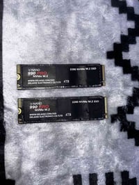 هاردات M.2 الواحد 4T ابيع فحم للمعلومه الضوه البي يشتغل. بس اني ابيع ف...