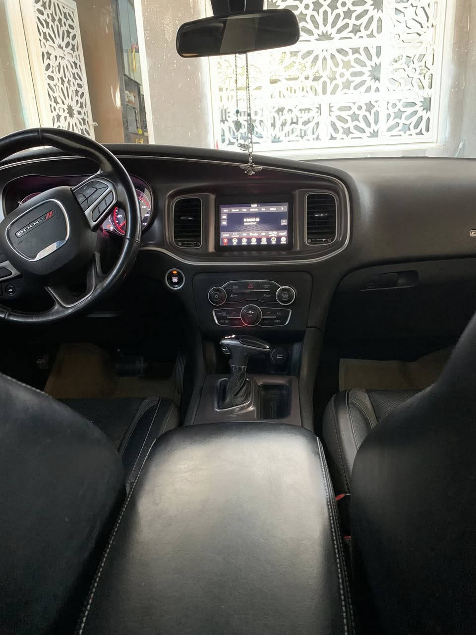 سلام عليكم رمضان كريم
للبيع دوج جارجر مديل 20 اصل مرمز 23

كفاله عامه حتى من زلغ

سياره وارد امريكي فقط بيها تقرير تعمل وتسير مياه امطار

سياره كفاله ضربه صبغ تبديل كفاله حته من بارد كفاله حته دعاميات سياره كلهه على وضع شركه برغي ما مفتوح بيها

مواصفات فول لاخير ١/١  

كشنات كهربائي 

سلايت  فتحه  

حساسات خلفي

شاشه جبيره كار ابلي 

تخم تاير جديد ويل حساسات اطارات

لايتات زنون لد زنون ثلجي

تشغيل عن بعد

كتلوكات شركه بلاد 

مكينه كير حداديه تبريد كله بشرط على وضع شركه 

سنويه جديد تحويل ثاني يوم 

مكينه 3600 سته سلندر بدون اي فتح 

سياره كلش جديدة وجاهزه وكفاله وفول مواصفات ربع ما تحتاج 

حجريات شركه بلاد 

لا استفسار  ***********
