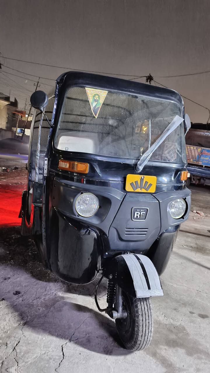 تكتك موديل 20 تكتك نضيفة  ومرتبة مال جناي كبل لشارع  ما تذب عليها ربع دينار مكينة خير من اللة الدراجة معمرة دوس وتكحيلات شوية ***********
