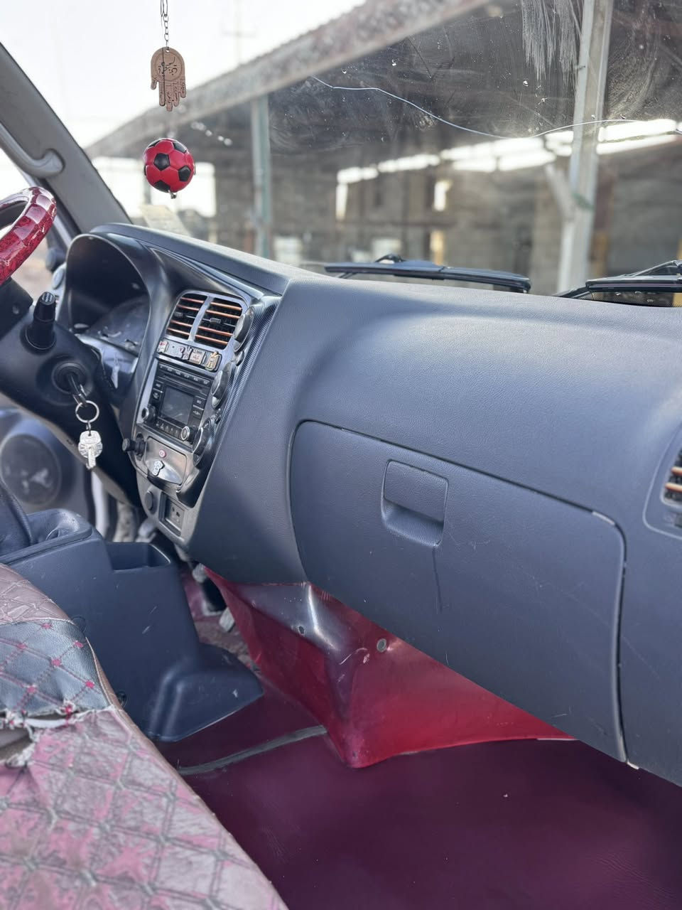 كيا حمل 2021. محرك 2700.  رقم واسط الانكليزي باقي بس تشد لوحات   مكان السياره واسط قضاء الحي 
رقم صاحب السيارة ***********
