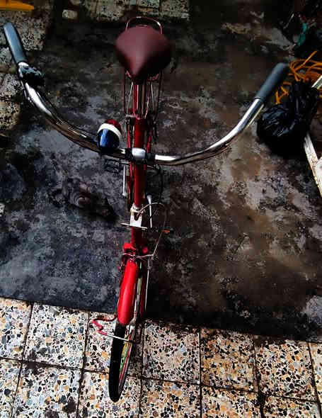 السلام عليكم باسكل للبيع حجم 26
مصبوغ احمر +بوفيه ست بيبان يرادلهه تصليح 
الباسكل سعره 70وبي مجال والبوفيه شگد تنطون بيهه بل يرضي الله مراسله واتساب *********** اوماسنجر 
عنوان سبع قصور شارع ابو علي
