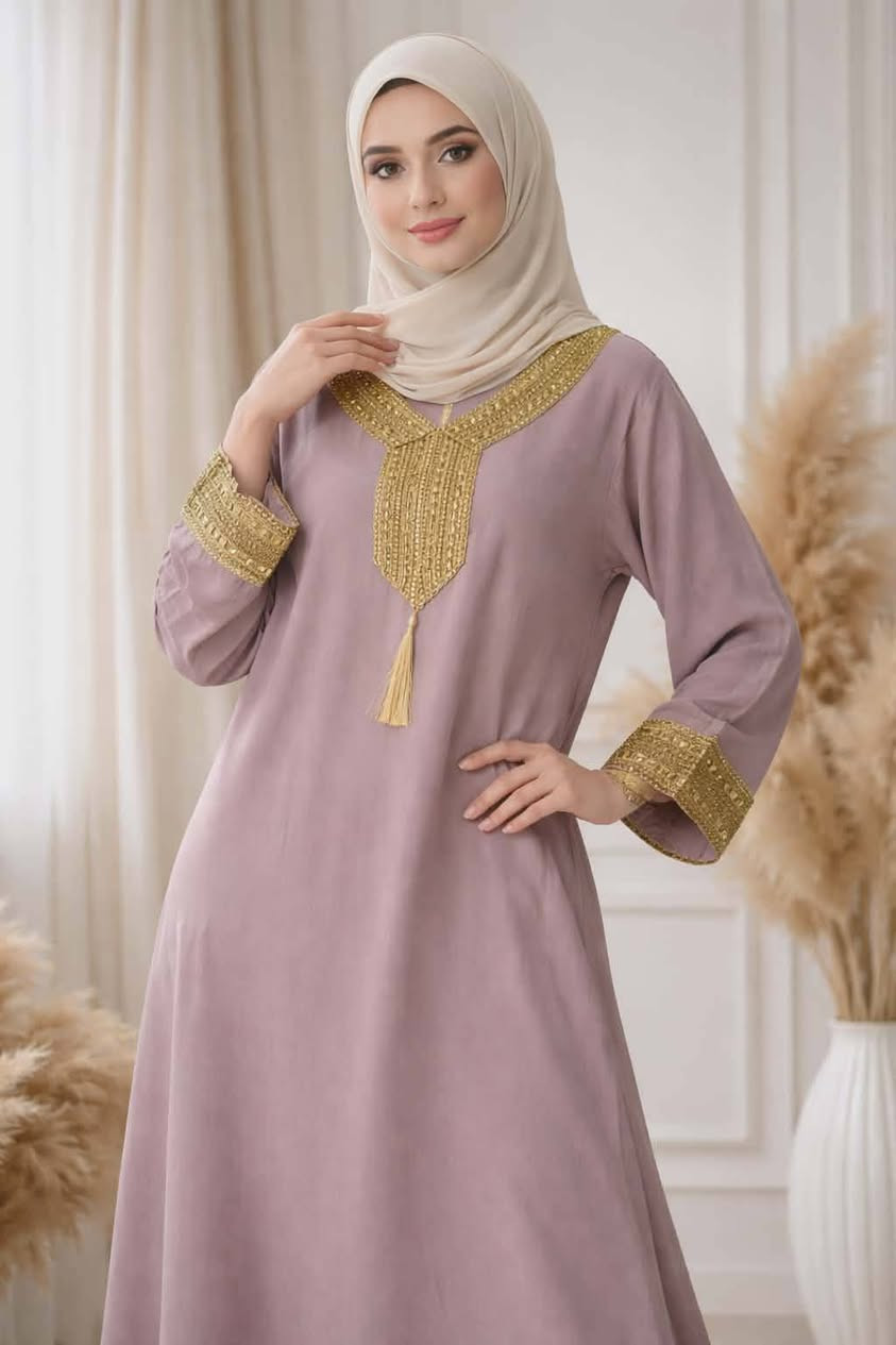 يالله، ام مجتبى لبيع الملابس النسائية وملابس الاطفال داخل ميسان الحبيبه قطعهه جنن ودرجه اولى الي تحب تحجز عدهه توصيل داخل ميسان الفين وباقي محافظات العراق 🇮🇶 خمسه الاف والي عندهه استفسار هذا رقم الواتساب***********
