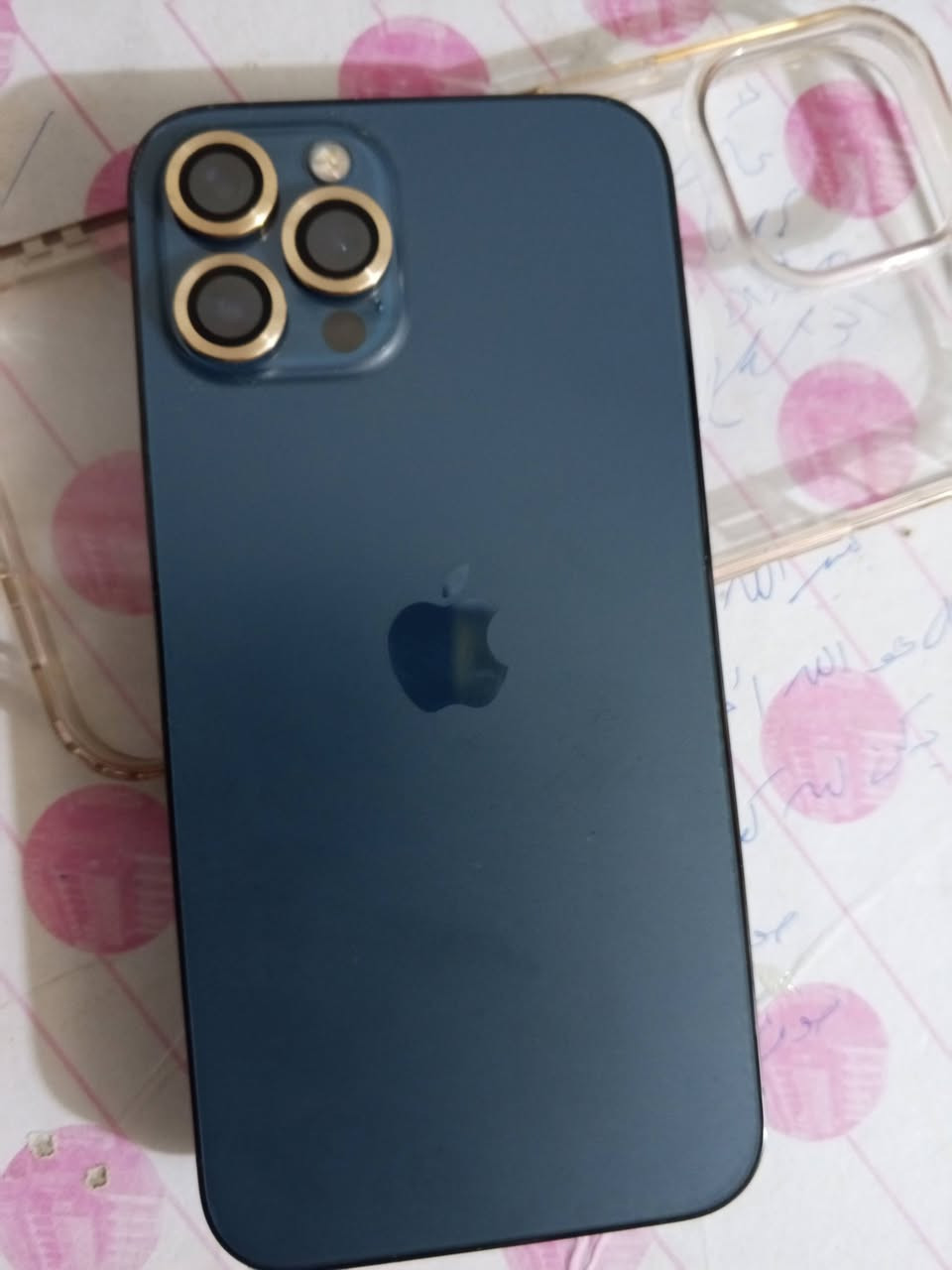 السلام عليكم 12 برو ماكس للبيع كفاله عامه
ما مفتوح  الذاكره 256 البطاريه 86 نظافه 90% هذا رقمي ***********
