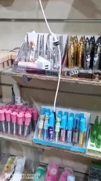 توجد شلعه مكياج تصفيه محل حاجه ١٠٠٠.و٥٠٠٠ استفسار اكثر على رقم 0786195...