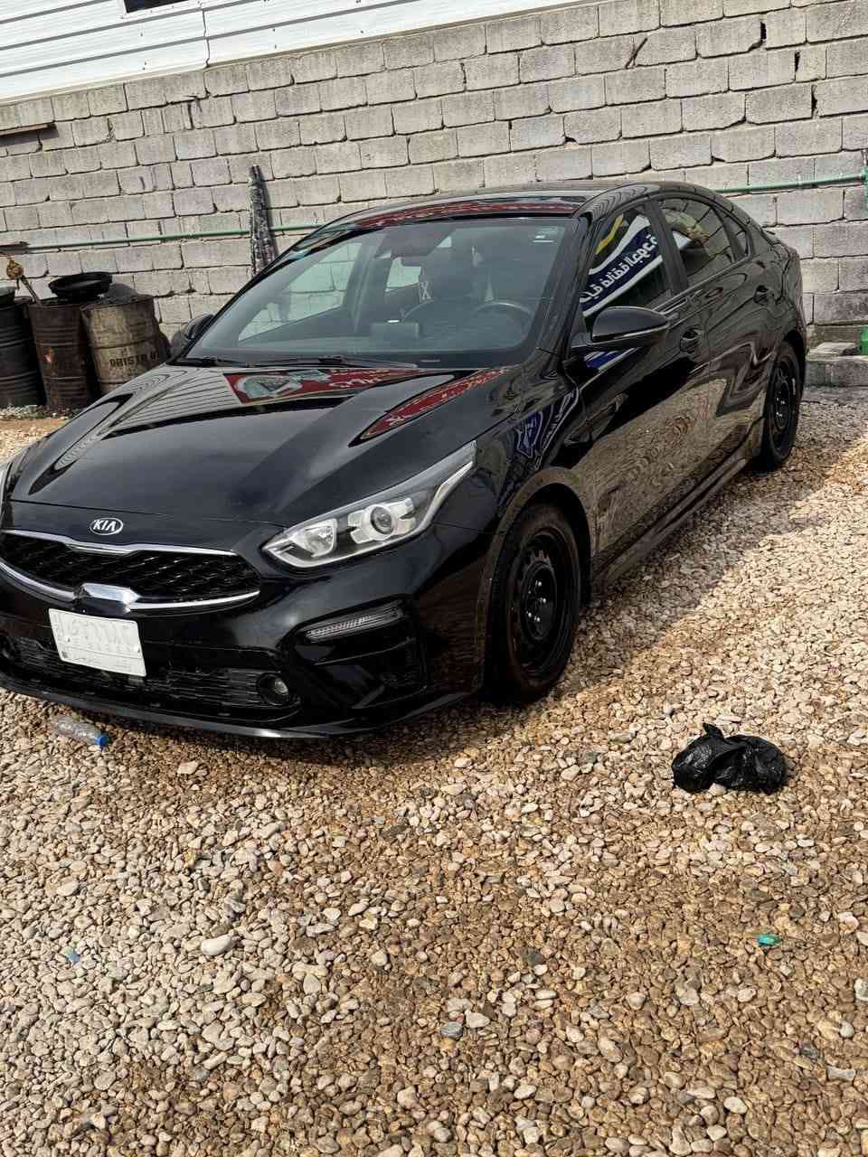 اللهم صل على محمد وآل محمد 
كيا فورتي وارد امريكي 2021 فئة GT Line محرك 2000 دوش رقم بغداد معوقين تصير حرة بعد سنة ونصف
عداد المسافة 100 الف ميل والسيارة خير من الله
مواصفاتها GT Line معروفة ماحاجة اذكرهة بصمة ورادارات امامي خلفي جانبي وكشنات جلد وكرسي كهرباء وشاشة وتحكمات وباقي المواصفات المعروفة
حادث السيارة بابين جهة اليمين والسونار مرفق وية الصور
السيارة واقعها احلى من الصور بهواي وبالعافية على الياخذهة
السعر 120 $ مكانها المسيب
مكلف بالنشر تفاصيل اكثر اتصال او واتساب ***********
