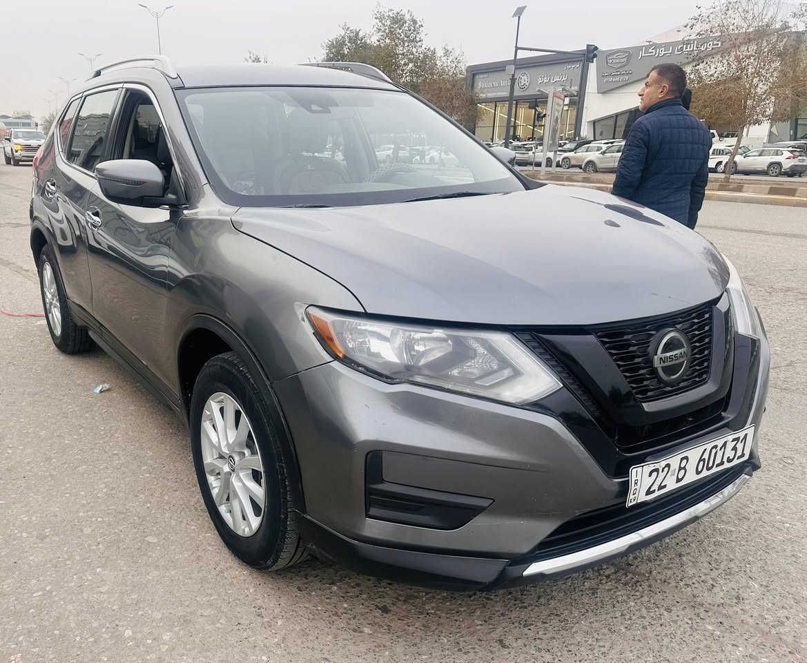 نيسان روج موديل 2020 SV
يه ك بارجه سبوخ بي داخلي سياره زور جوانه  
——————————————————
 نيسان روج موديلSV2020 
ضرر جاملغ قطعة وحده بدون دواخل 
***********-***********.                  مكان السيارة اربيل
