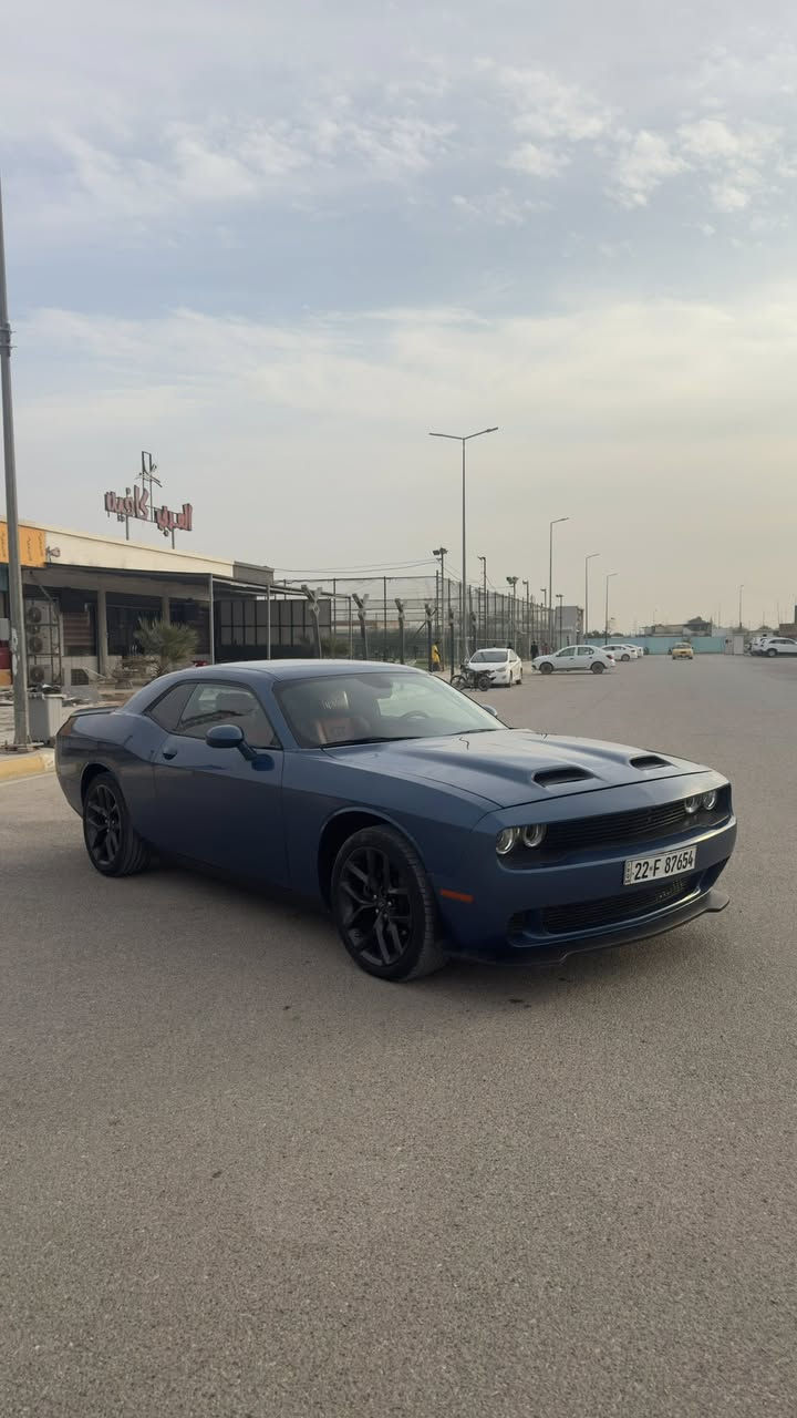 دوج جالنجر 22🔵 بسعر موديل18
سعر جداً مناسب
‏‎تشغيل عن بعد 🔵
‏‎مقاعد جلد🔵
‏‎دخول ذكي🔵
‏‎مقعد السائق كهرباء🔵
‏‎شاشه  كار بلاي🔵
‏‎مثبت سرعه🔵
‏‎حساسات خلفيه🔵‏
‏‎هيتر مري🔵
‏‎تبريد قطعتين🔵
‏‎سبورت🔵
‏‎سماعات من شركه ALPINE🔵
بنيد ديمون 🔵
لحيه اماميه 🔵 
لدات ابيض🔵
عليه برمج ب200دولار🔵
رقمه كلش حلو اربيل🔵
صدر حداديه قبل فتره كملته🔵

حالياً متواجد بغداد 
‏‎السياره اشتريتهة ماشيه من امريكا 16الف مايل
وهسه عندي ماشيه35
يعني ماشيه بالعراق 19الف فقط

‏‎حادثها قطعتين فقط جاملغ وبنيد بس وتفاصيل اكثر اني موجود على وتساب رقمي

الرقم: ***********
حبايب لا بياع شراي ولا اي شي السياره قبل سنه ونص اخذتهة وما طلعت بيهة اهوي على كد روحه للجامعه بس 
ما ناقصهة اي شي
