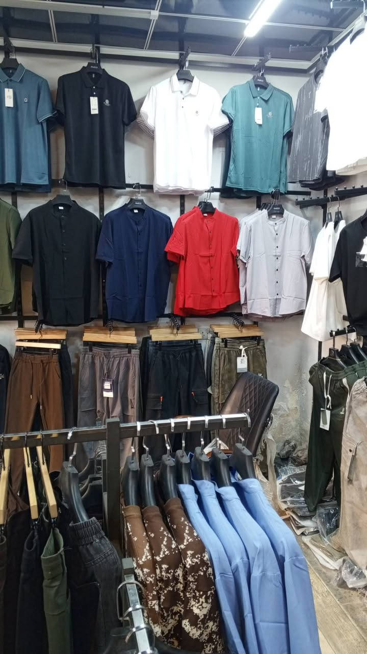 سلام عليكم عندي محل كامل للبيع شلعه مع ديكور استاندات  مليكنات عدد اربعه للبيع عنوانه بغداد الحريه الي يحب يدخل خاص ويجي يشوفه بعينه


**إذا كنت صاحب هذا الإعلان وتريد حذفه لأي سبب، رجاءا أرسل رسالة إلى الدعم الفني**