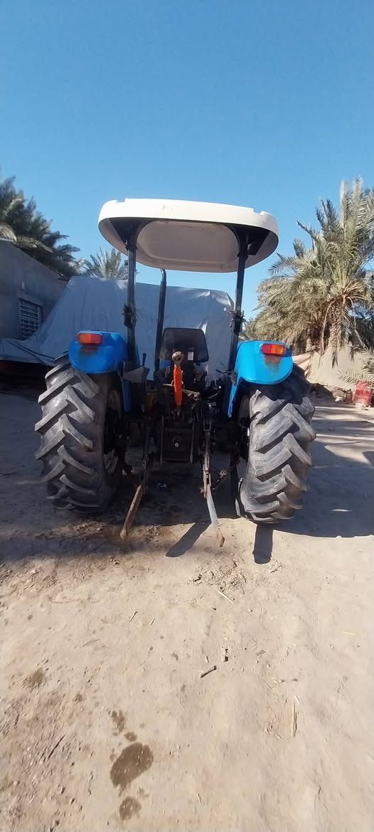 السلام عليكم مكينه نيو هولندا  مديل  2012 تخم تاير جديد رقم بابل بسمي المكان الديوانية الاستفسار اكثر الاتصال على الرقم ***********
