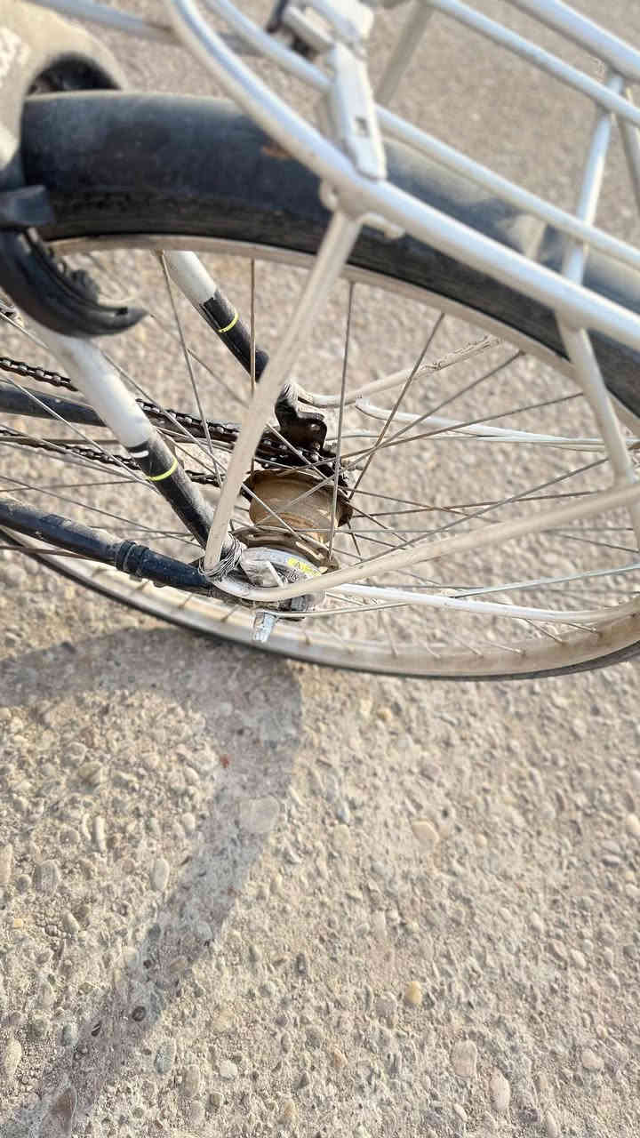 سلام عليكم ورحمة الله بايسكل للبيع السعر 50 وبي مجال الموقع كركوك قادسيه الثانيه الرقم ***********
