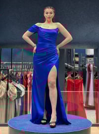 فساتين سهره • جملة ٢٠٠قطعة • تقيله