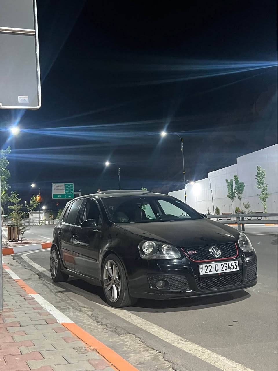 گولف GTI 2009 فول مواصفات  پيش و پشت كةبس سوبغ عام كراية لو جواني مكينة 20 توربو 6 گير مةرغوب 
*********** أربيل, العراق
