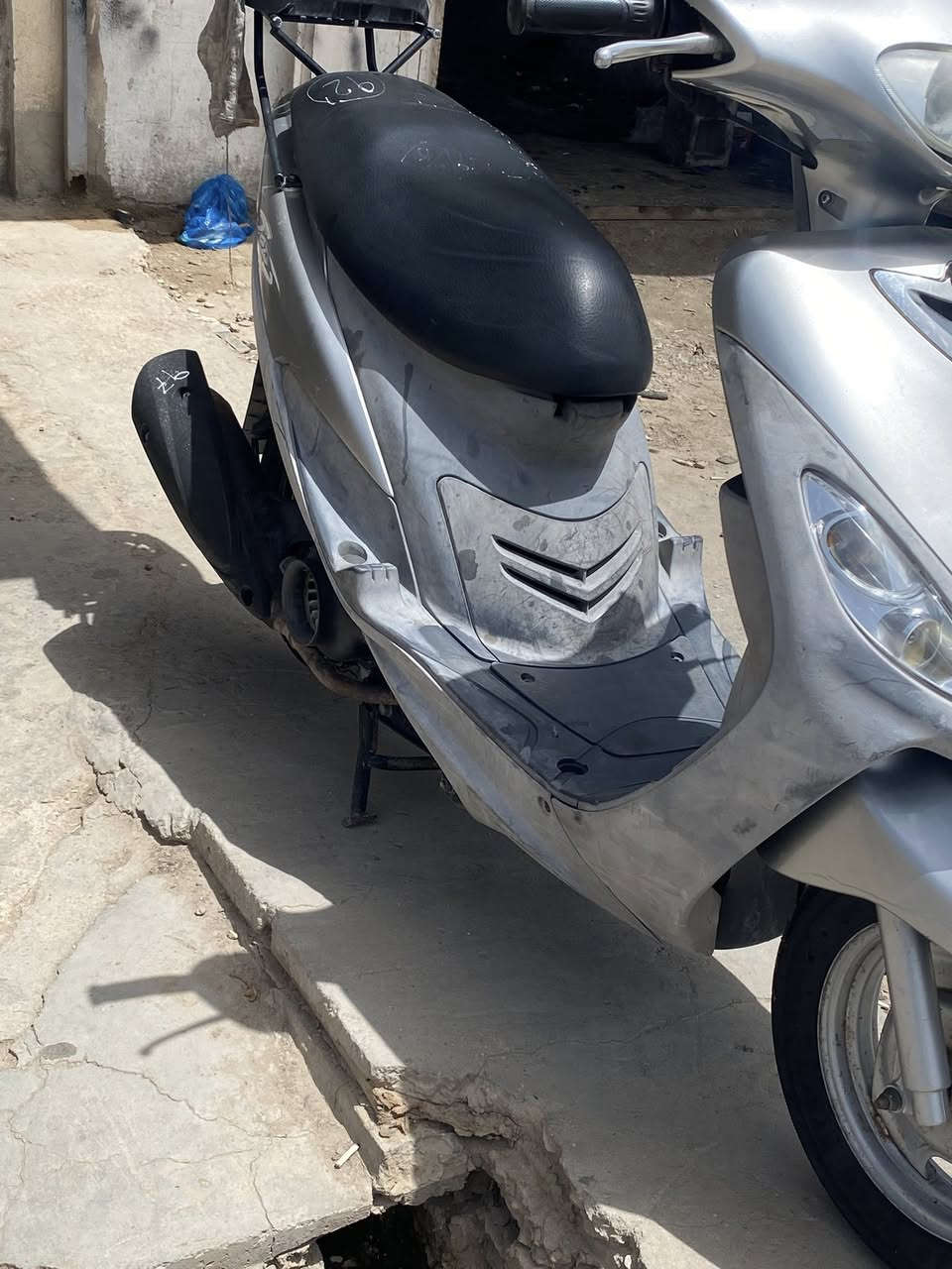 سلام عليكم منغولي كفاله عامه من تاير للتاير كله وضع شركه بغداد بل بلديات ٦٥٠هاتف ***********
