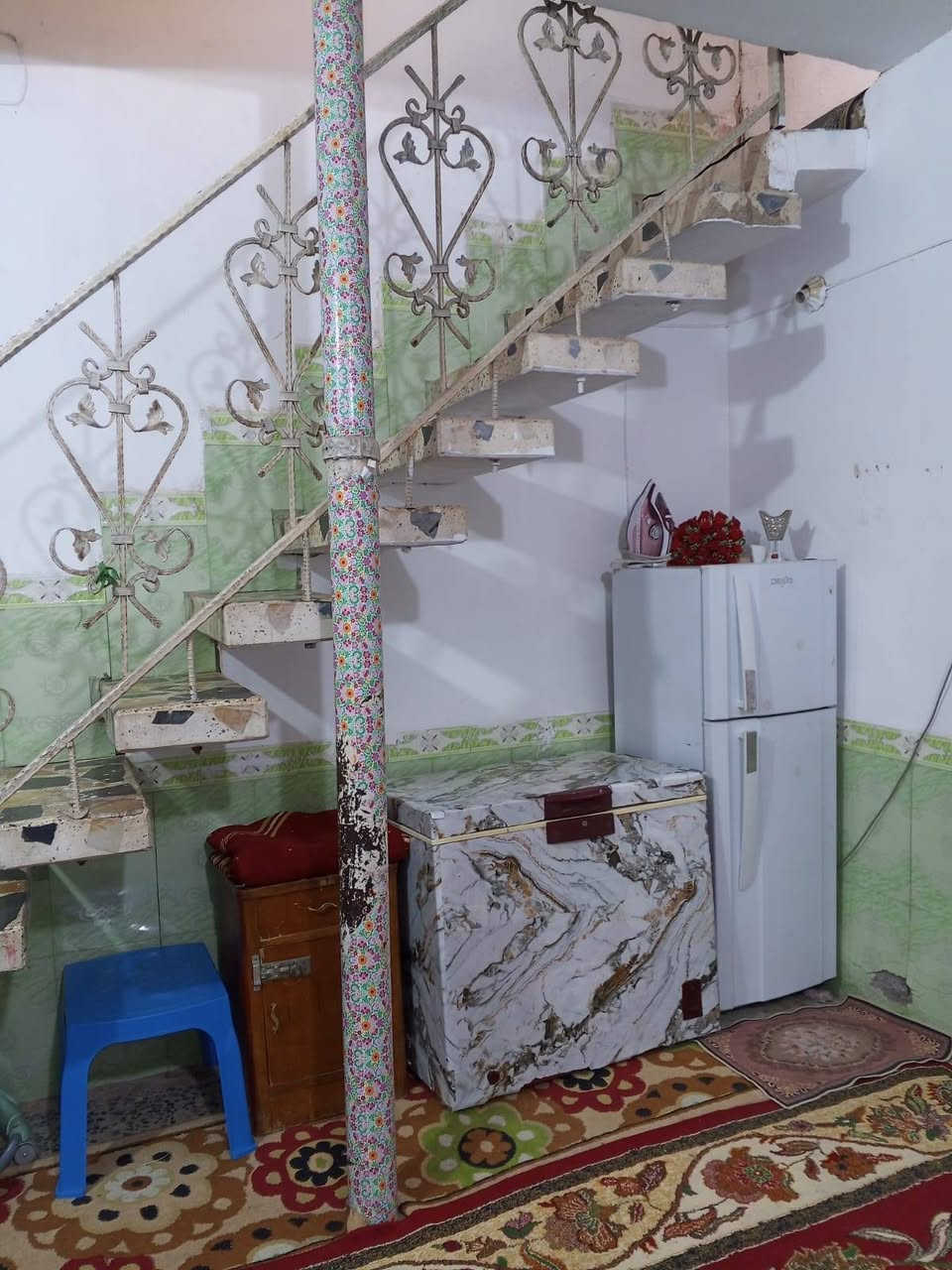 بسم الله 
دار للبيع ١٠٠م طابو زراعي بناء بلوك 
قريب جدا للشارع العام 
قرب معرض ابو هبه للسيارات 
يحتوي غرفه وصاله ومطبخ وصحيات 
بسعر ٤٢


**إذا كنت صاحب هذا الإعلان وتريد حذفه لأي سبب، رجاءا أرسل رسالة إلى الدعم الفني**