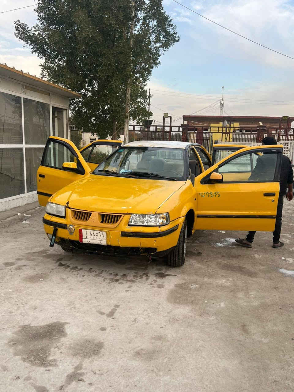 للبيع سمند ناطق موديل 11 مكينه وكير مكفولات لا تنقيص ولا تبخير
سعر 28 وبيه مجال مصفره هيه غرامات سنويه صاقطه ب 24نقص سلف بس تشتغل دفعه 
مكان بغداد المحموديه رقم ***********
