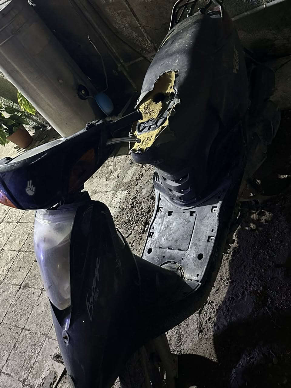 سلام عليكم دراجه بريز نوزل دراجه طافيه ماعرف شبيه بدلت كلج وطفت ابيع كوم حديد على حطتها بغداد الشعب شارع صحه *********** راسلني واتساب ما متواجد ع فيس
