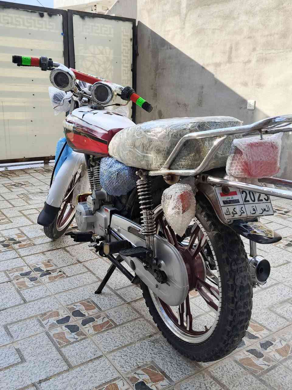 دراجة سافين 5كير موديل2020
دراجة اخو صفر لوك زيرو
MP3 شغال
محرك كبس شرط مامفتوح
لاصرف لا بخار 
كهربائيا كامل شغال كيجات شغال
سلف شغال
دراجة مابي اي نقص ماشاالله جديده
سعر 550وبي مجال
رقم موبايل ***********
عنوان کرکوک
