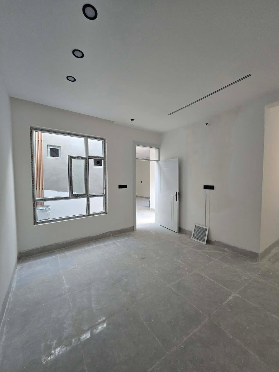 اعلان رقم (1837)📢📢📢
———————-
دار للبيع مساحة 150 متر طابو صرف 
فول سيراميك بناء حديث صفر مامسكون
الموقع الحرية 
قرب جامع الأمم الشافعي
سعر مناسب 
استفسار 
***********
***********
