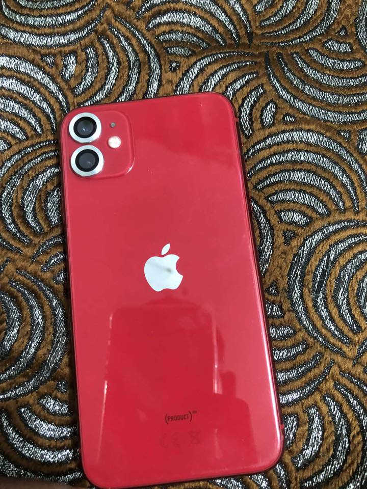 ايفون 11للبيع الاستفسار واتساب ***********بغداد حريه سعره225
