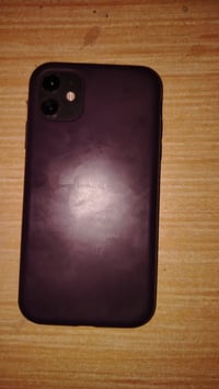 ايفون 11 • ٦٤ • ظهر مكسور