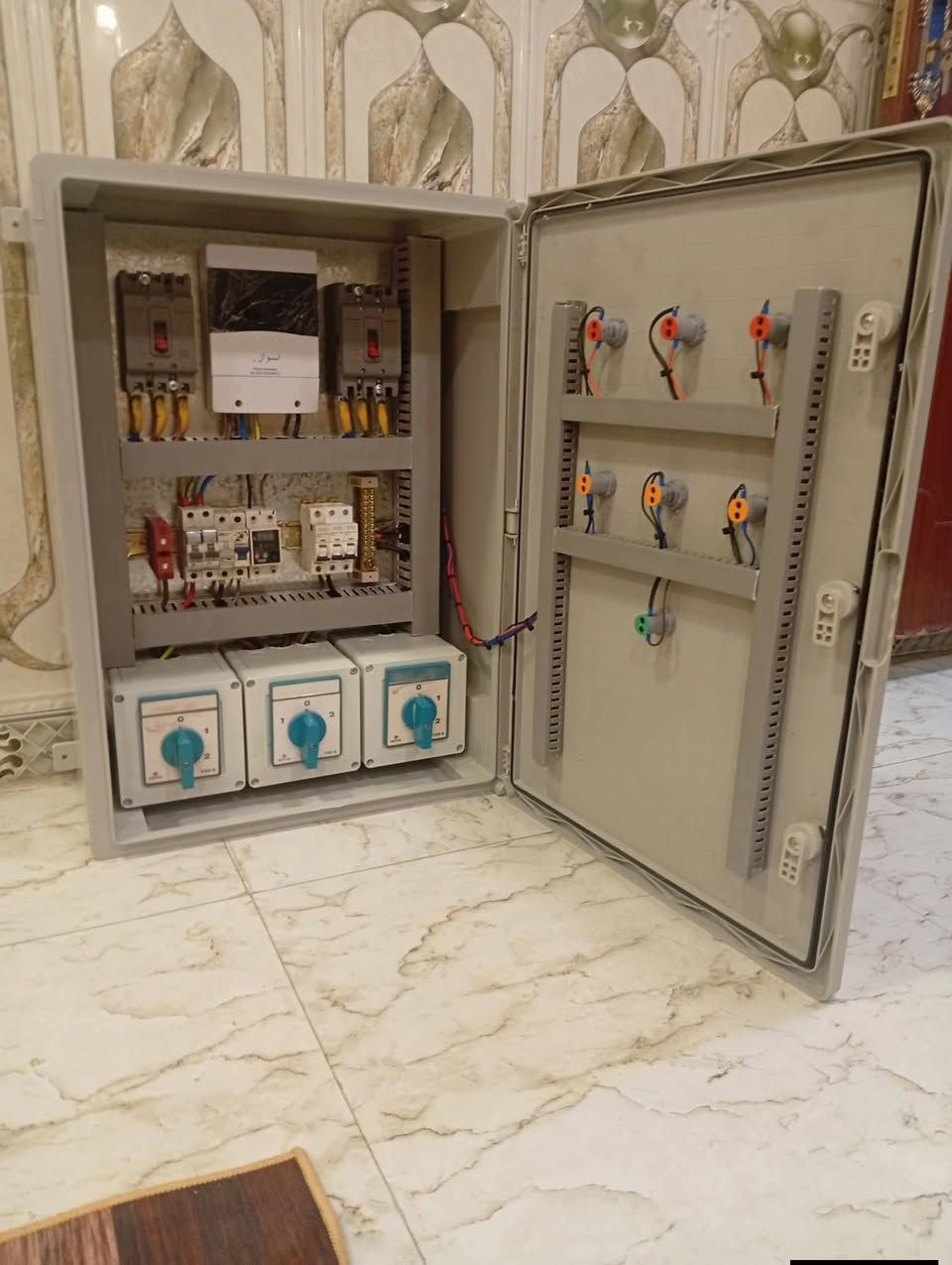 الكهربائي عبدالله المعموري لبيع وتنصيب كامرات المراقبه عمل
بوردات  منزليه  بوردات سياره بي واي دي تأسيس منازل بوري تأسيس سيمنز   تأسيس محلات كيبل 3 فيز  عمل  باسعار مناسبا  
***********
