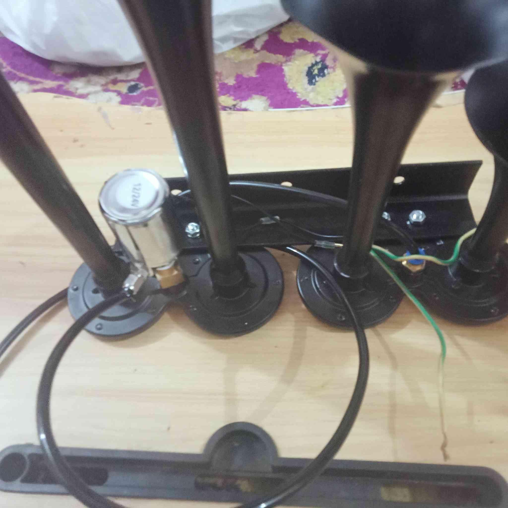 السلام عليكم ***********
داش كام 25
هورن هوة40
هورن بوش عنجة 350
فيت بم اصلي وعبوة اصلية 55
