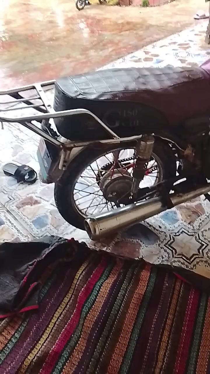 السلام عليكم دراجه للبيع المكان ديالى الخالص السعر 250بي مجال
***********
