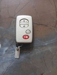 بصمه لانكروز 5/700بلاديه 2013 السعر 75 للاستفسار راسلتي واتساب فقط 077...