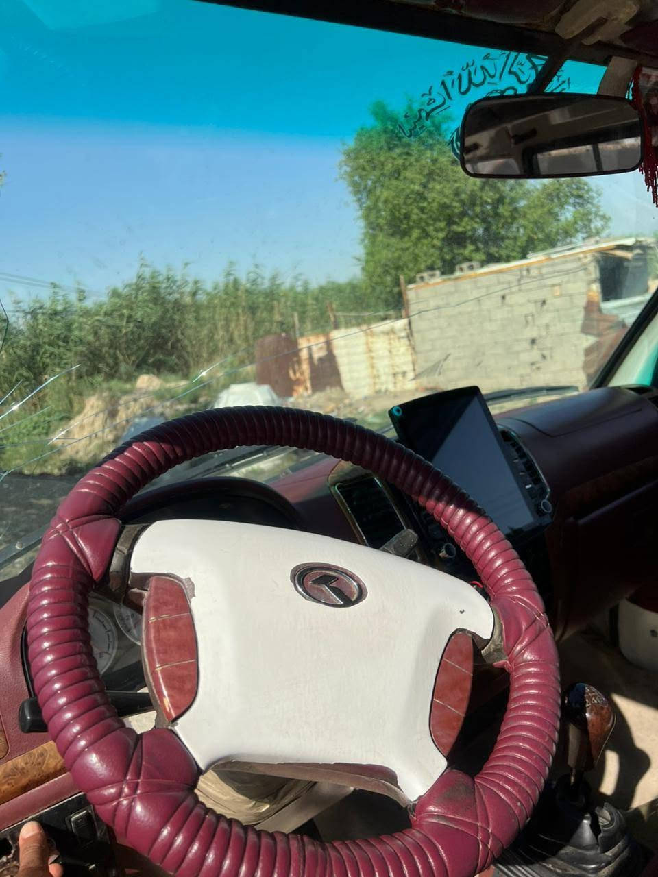 ن سلام عليكم شباب فاتو الوان لبيع سياره جاهزه تخم تاير تبريد سبلت كير اكسل مكينه فول مضومه زنون هسه داخله لبارحه رقام نكليزي رقم بابل مشروع وطني شاشه ايباد سياره كامله ع اخر حبايه ربع ما ذب عليهه السعر 75و بيهه مجال حك جيه  ما متواجد ع فيس  مكان السياره بغداد جسر ديالئ ما متواجد ع فيس مكلف بل نشر هاذه رقم راعيهه ***********

