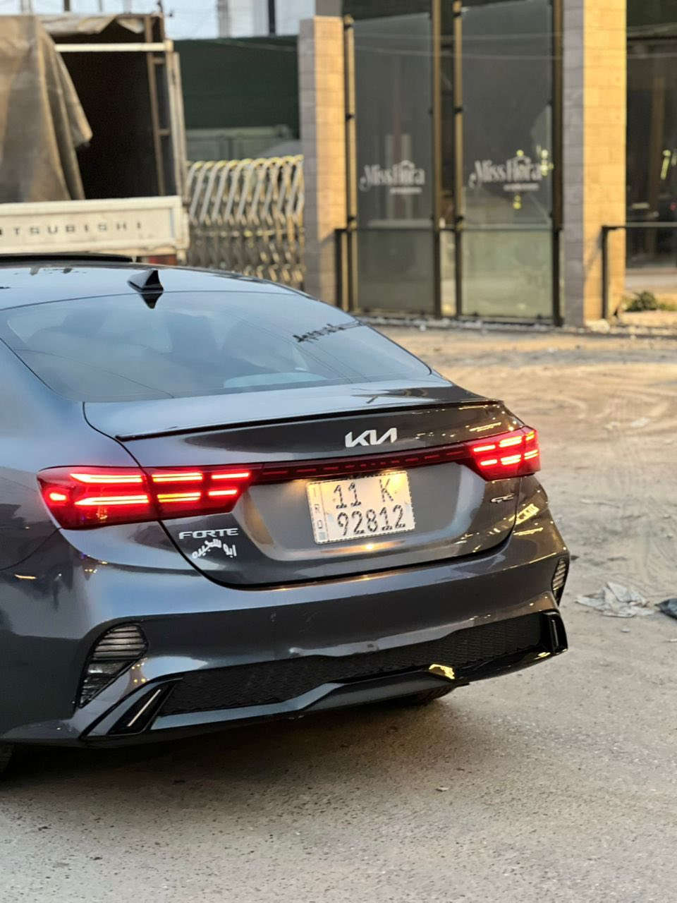 كيا فورتي رقم بغداد 2023 جي تي لاين فول مواصفات محرك 2000  فتحه وكشن جلد ورادارات حادث قطعتين صبغ ماشيه 26  السعر 145 بيع فقط اتصال *********** مكاني بغداد الجديده الامين
