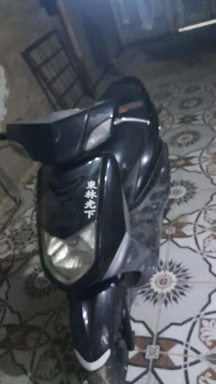 ادمن وافق سكنس نثيه مكينه خرسه بمعنا الكلمه مجفته تجفيت مضبوط انطيك بيه ضمان كفرات اصليه بس مامختمه 
مراوس بعدله فقط  مكاني لزعفرانيه. ***********
