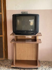 تلفزيون • ٢١ انش • نظيف