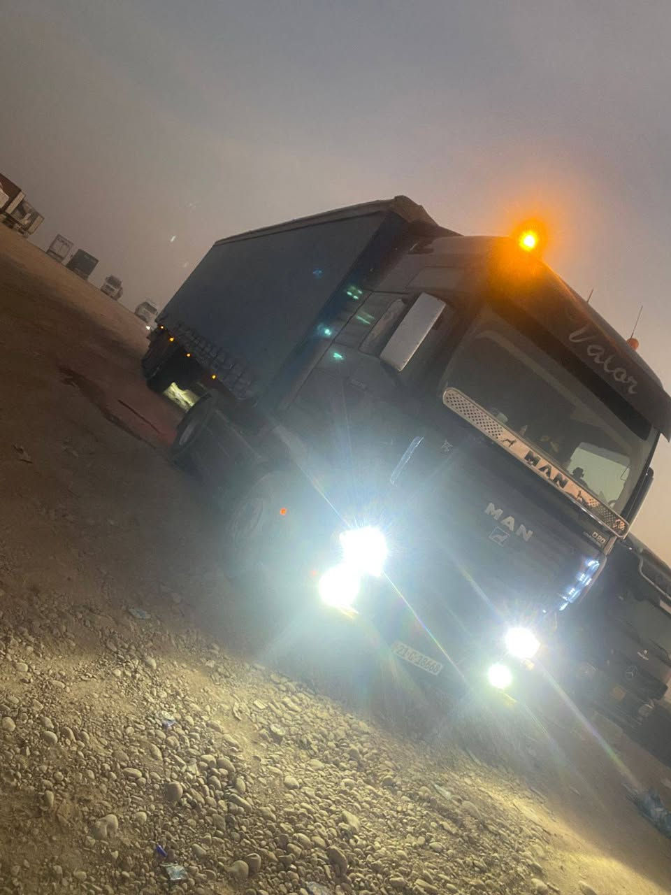 #للبيع مان موديل 2006 سياره جاهزه كل نقص ما بيها ريدايتر ثلاجه گير اوتوماتيك محرك بشرط تخم تاير عربانه كورونا دنگير بيبي حجم 430 سنويه جديده باسمي لحد 2030....       ***********
